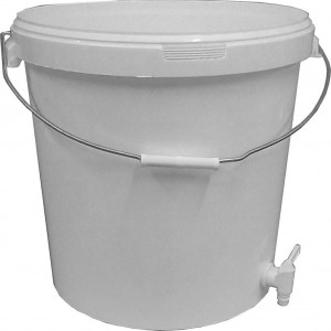 27l pail with spigot